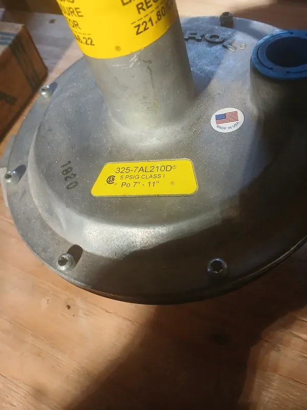 Трубопроводная арматура MAXITROL 325-7AL210D 1-1/2" NPT OPD Gas Regulator Limite