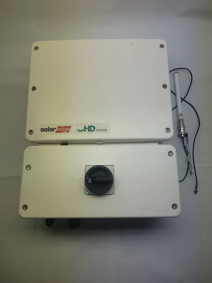 Инвертор SolarEdge 6.0kW HD-Wave Inverter SE6000H-US000BNU4