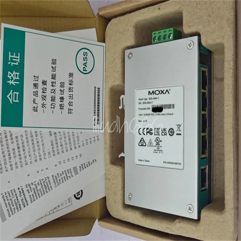 IIoT-устройство MOXA EDS-205A-T 5 Port Ethernet Switch