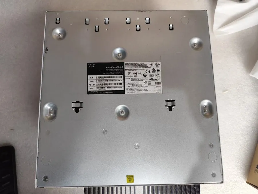 Коммутатор Cisco CBS350-8FP-2G 8-Port Gigabit PoE+ Managed Switch 120W 2x SFP
