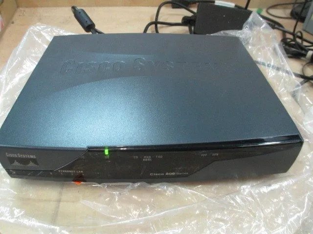 Маршрутизатор CISCO877-K9 Cisco 877 ADSL Integrated Service Router