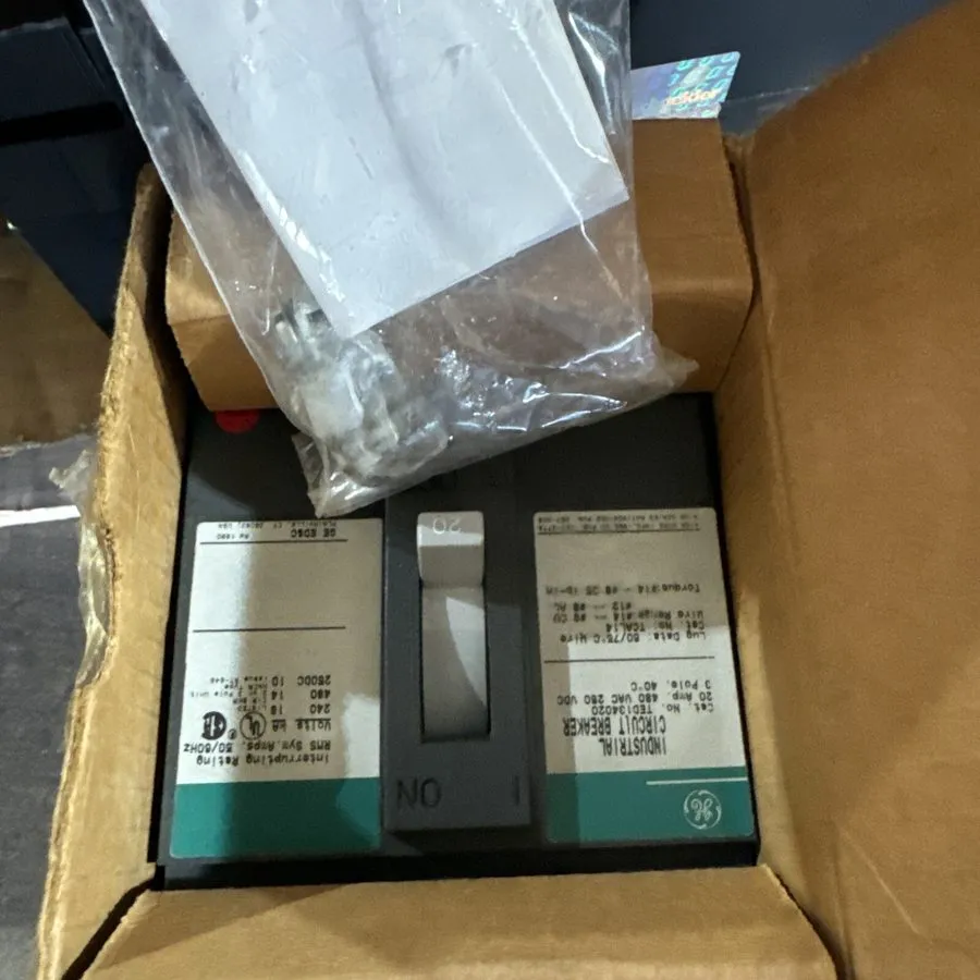 Автоматический выключатель GENERAL ELECTRIC TED134020WL 3 POLE 20 AMP 480v CIRCU