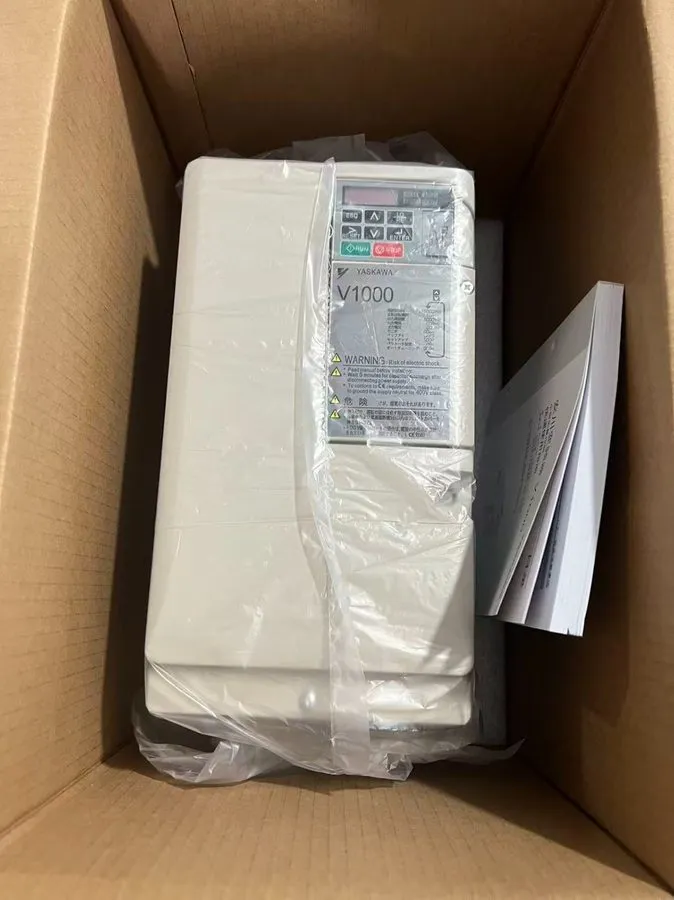 Частотный преобразователь Yaskawa V1000 CIMR-VU4A0009FAA Rev C AC Drive AC3PH 38