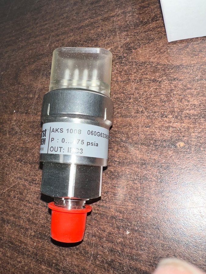 Датчик давления TRANE AKS1008 TDR00354 DANFOSS PRESSURE TRANSMITTER 24V B50