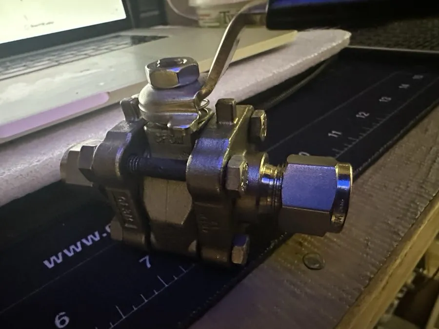 Клапан Swagelok SS-62TS4 Stainless Steel 3-Piece 60 Series Ball Valve FNSP — фото лота 2