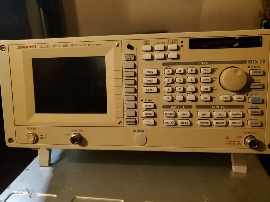 Анализатор спектра Advantest R3131A Spectrum Analyzer 9kHz 3GHz — фото лота 1
