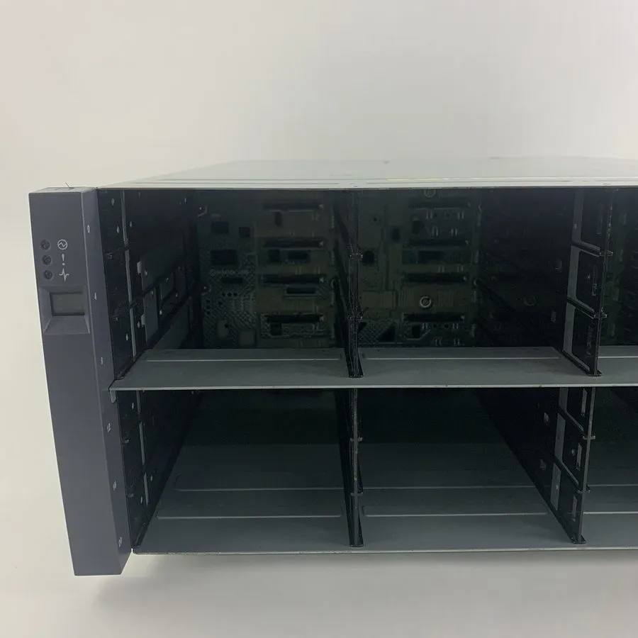 Жёсткий диск NetApp DS4243 Disk Array Shelf 24x 600GB 15K SAS 2x IOM3 SAS Expans — фото лота 2