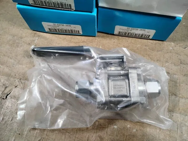 Клапан SWAGELOK ss-63ps8-2839 Manual Stainless Ball Valve — фото лота 1