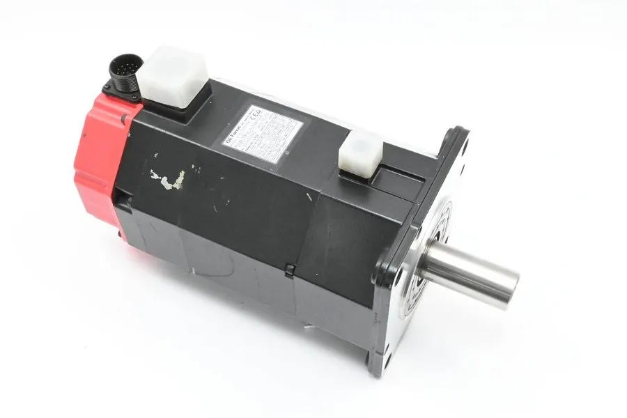 Серводвигатель GE FANUC AC SERVO MOTOR A06B-0143-B075#7008 A12/3000 3PH 2.8KW 30