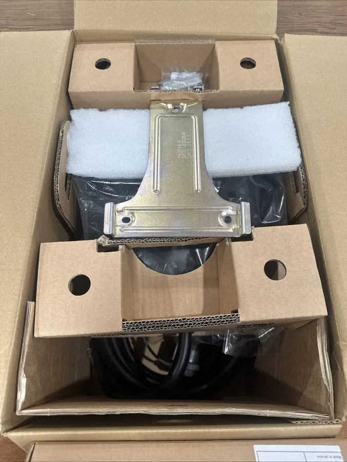 Аккумулятор Mercedes-Benz Wallbox Level 2 EV Charger 48A 11.5kW J1772 A000906341 — фото лота 1