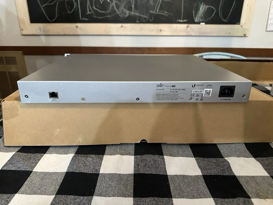 Коммутатор Ubiquiti UniFi US-48-750W 48-Port Gigabit PoE+ Managed Switch 750W 4x