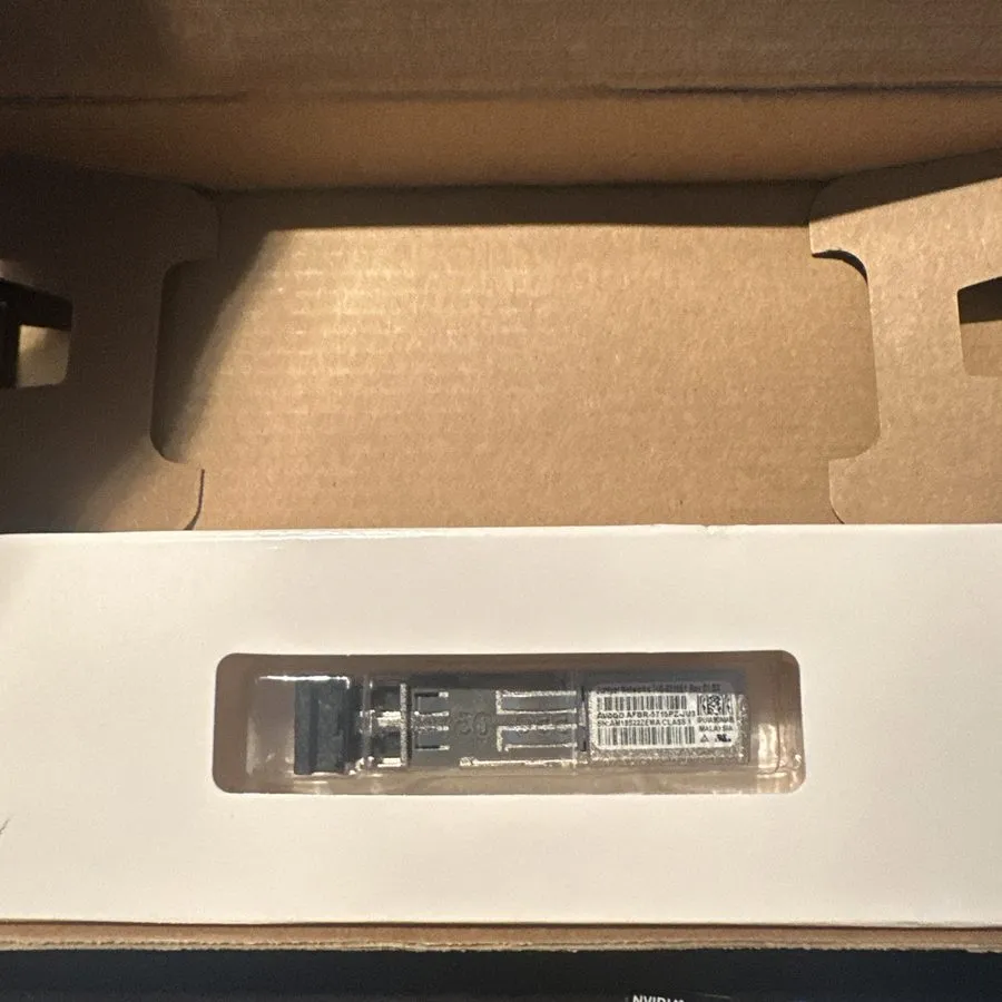 Трансивер Juniper SFP-1GE-SX 1000Base-SX LC Duplex MMF Transceiver 740-031851