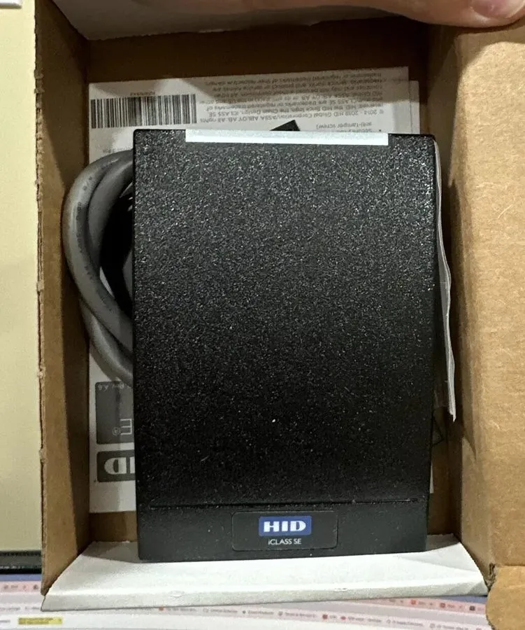 Оборудование видеонаблюдения 3x HID 920NTNNEKE001F iClass er R40 Wall Switch — фото лота 1