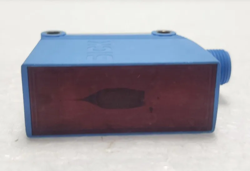 Фотоэлектрический датчик SICK GL10-F4551 photoelectric sensor 1071153