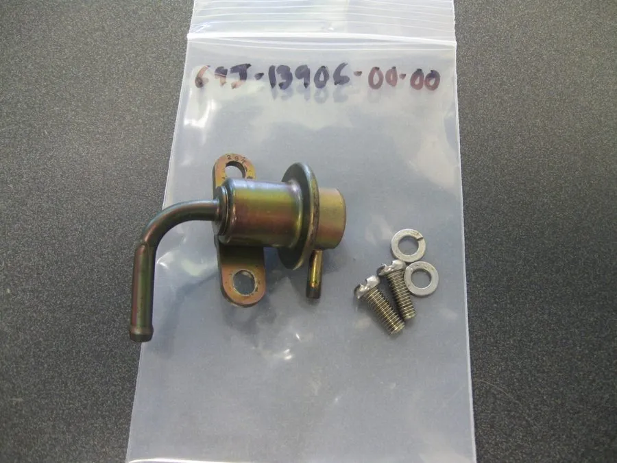 Трубопроводная арматура Yamaha Outboard 69J-13906-00-00 Fuel Pressure Regulator
