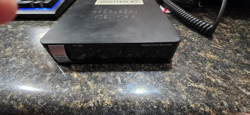 Маршрутизатор Cisco RV180 Router