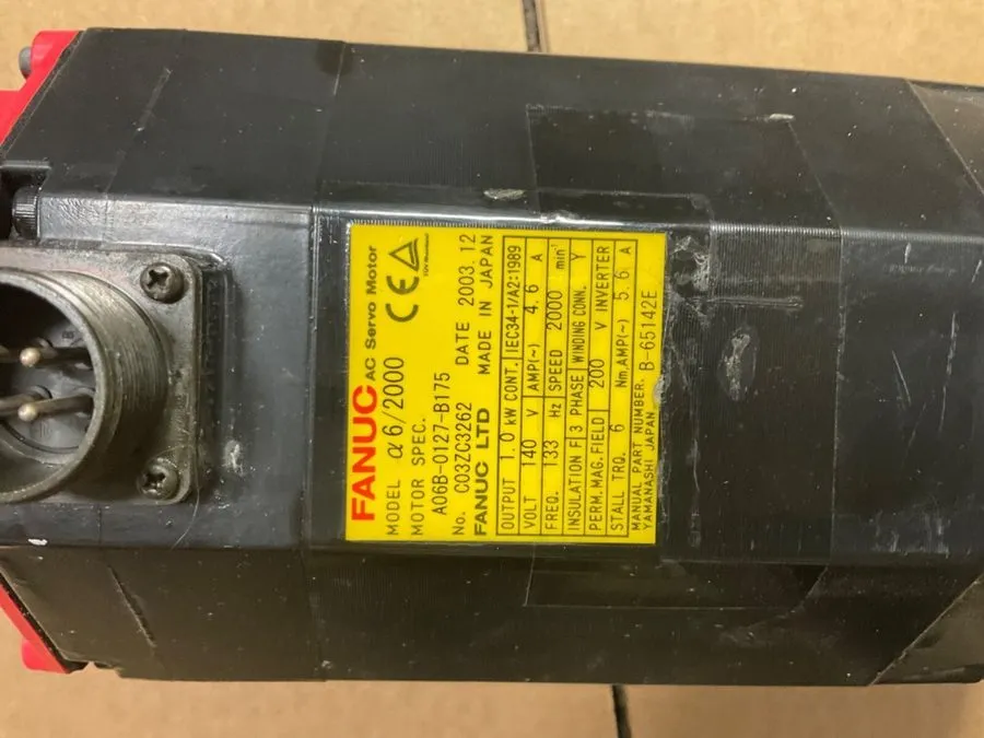 Серводвигатель Fanuc 6/2000 A06B-0127-B175 AC Servo Motor 1.0kW
