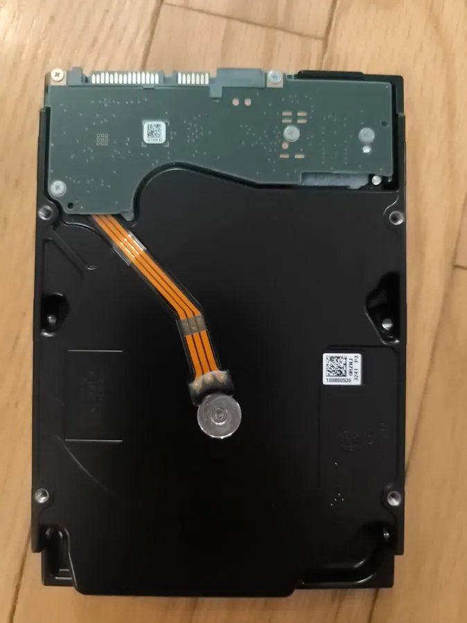 Сервер Seagate Exos X18 10TB 7.2 SATA 3.5" Hard Drive Desktop Server JBOD ST1000