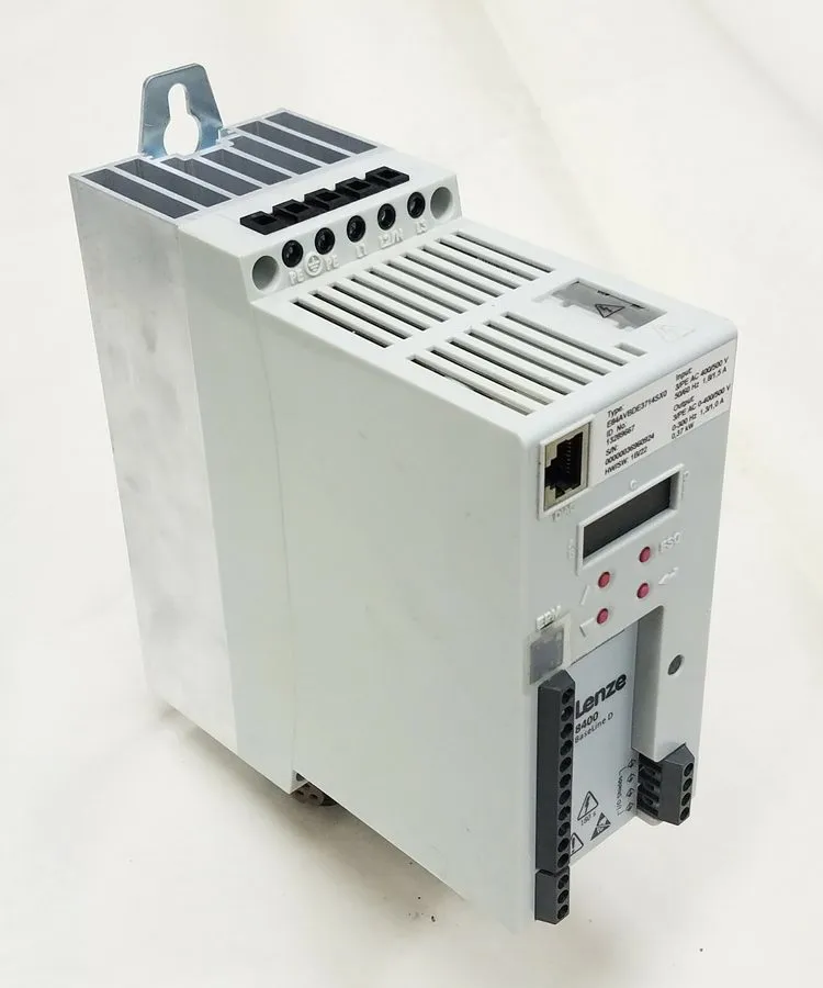 Частотный преобразователь E84AVBDE3714SX0
