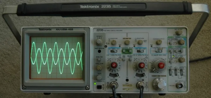 Осциллограф Tektronix AN/USM-488 2235 100 MHz 2 Channel Oscilloscope