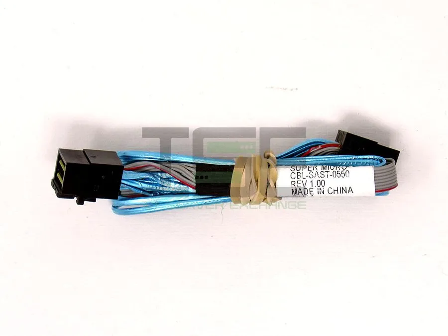 Кабель SUPERMICRO CBL-SAST-0550 25CM MINI-SAS HD to MINI-SAS CABLE