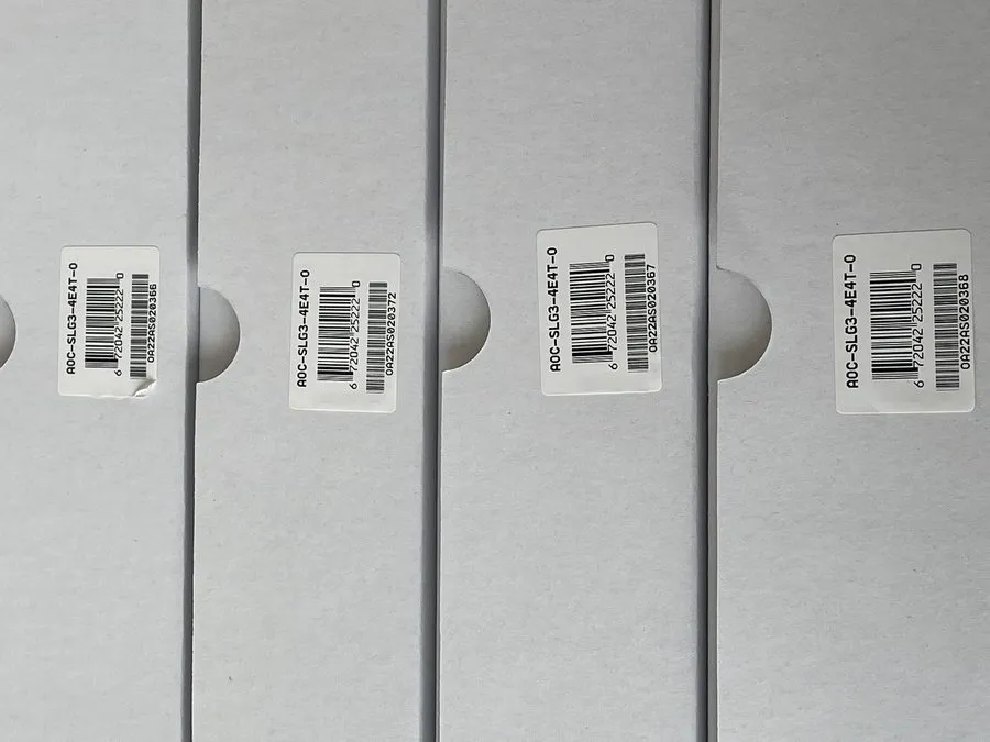 Кабель Supermicro AOC-SLG3-4E4T 12.8GB/s Quad-Port Gen-3 Internal NVMe HBA Raid