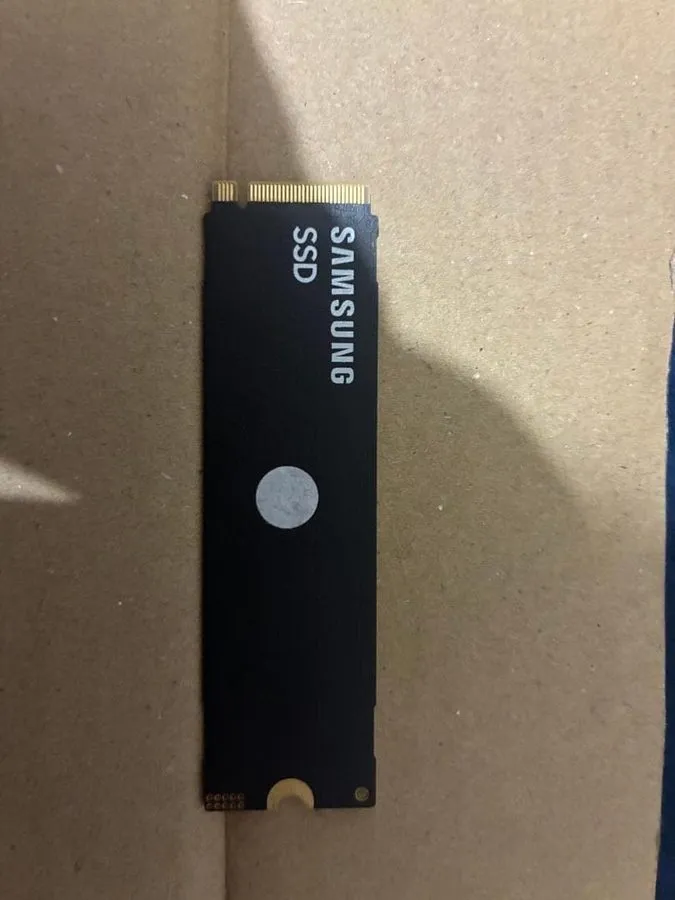 SSD-накопитель 1 TB Samsung PM9E1 PCIe Gen5 x4 NVMe M.2 2280 SSD with Heat Sink
