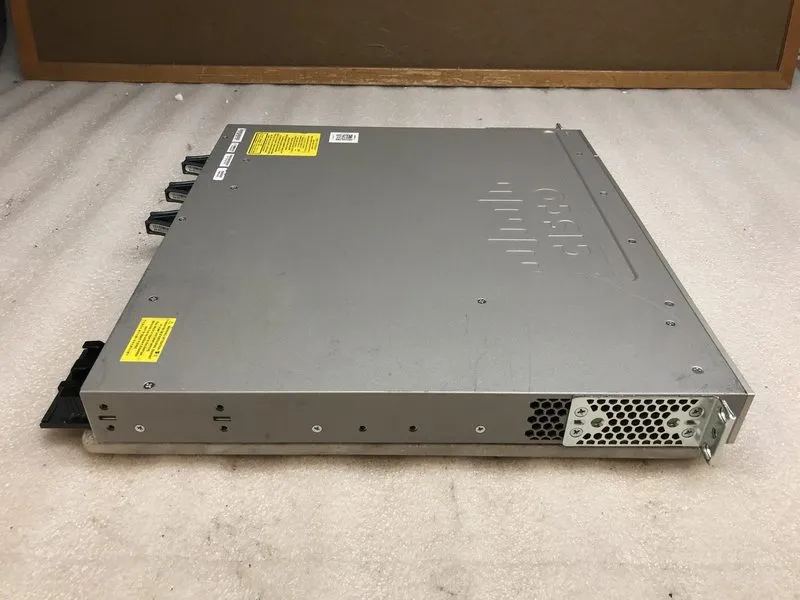 Коммутатор Cisco Catalyst WS-C3850-48T 48 Ports C3850-NM-10G Switch — фото лота 4