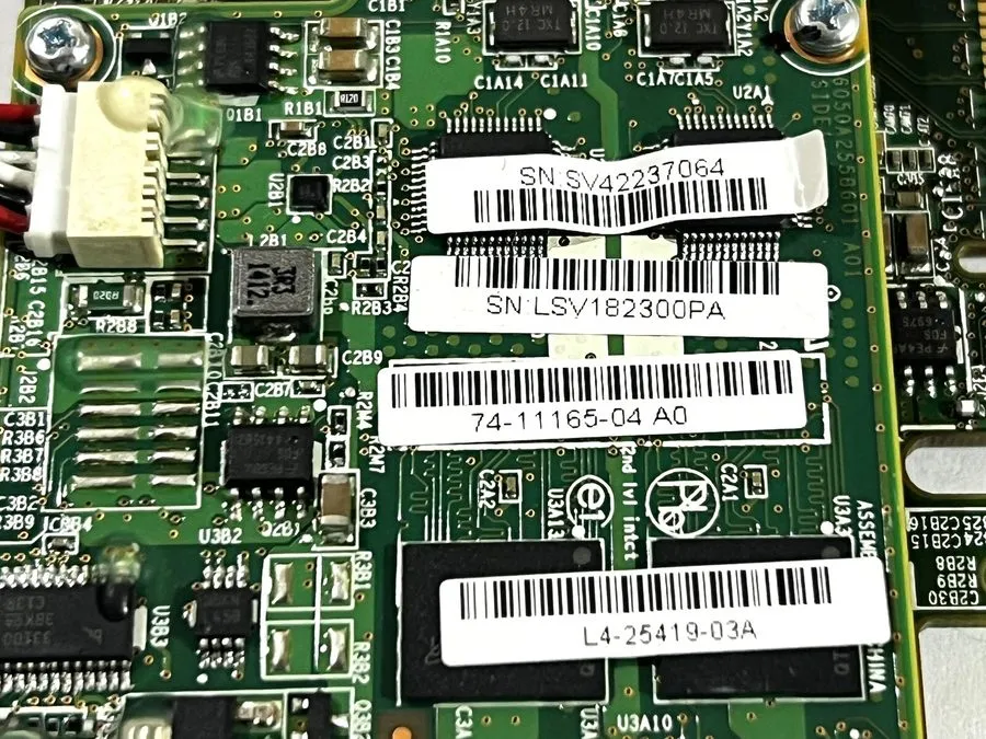 Контроллер Cisco UCS L3-25413-28A MEGARAID 8-Port SAS RAID Controller / Battery  — фото лота 1