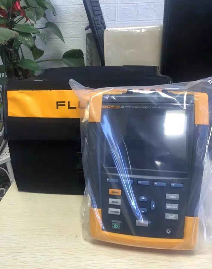 Анализатор 435-II Power Quality Analyzer FLUKE
