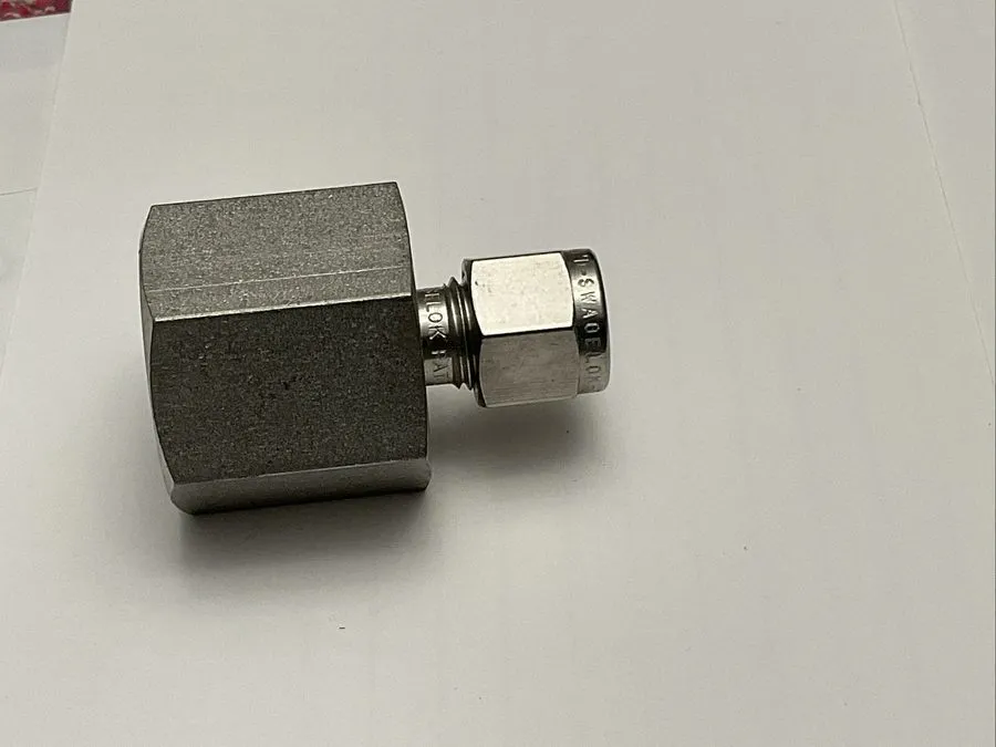 Фитинг Swagelok SS-400-7-8RT Stainless Steel Tube Fitting FNSP — фото лота 1