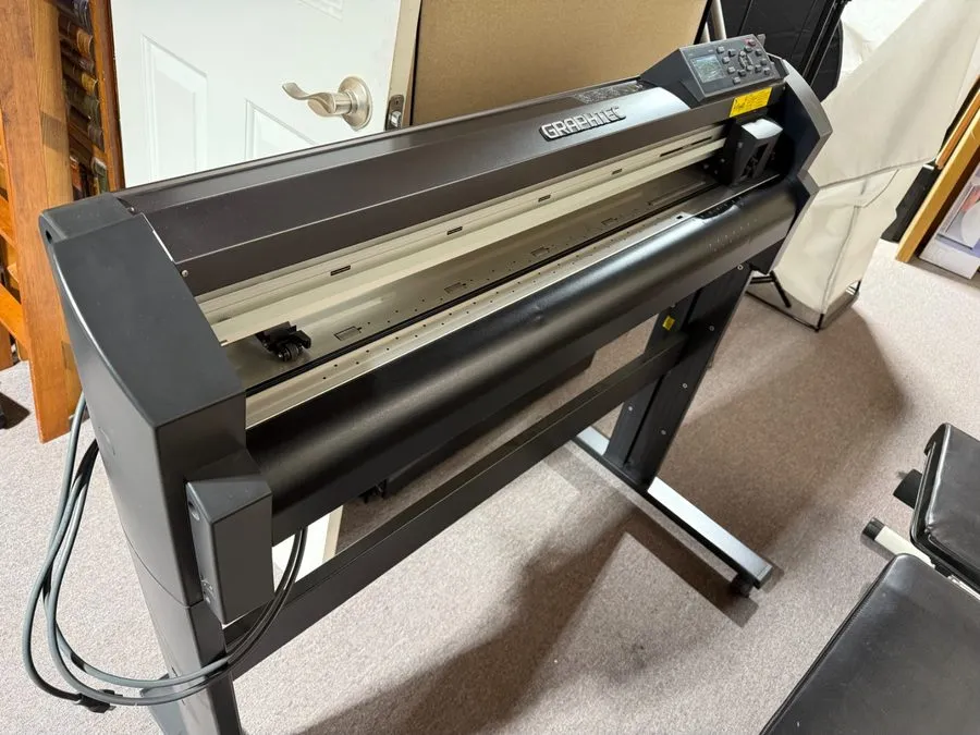 Режущий плоттер Graphtec FC8600-75 Vinyl cutter/Plotter — фото лота 2