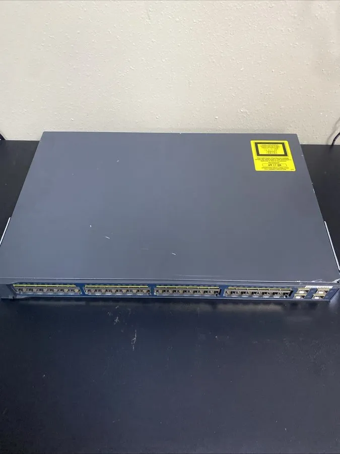 Коммутатор Cisco WS-C3560V2-48PS-S Catalyst 3560 V2 48-Port PoE Switch 4x SFP