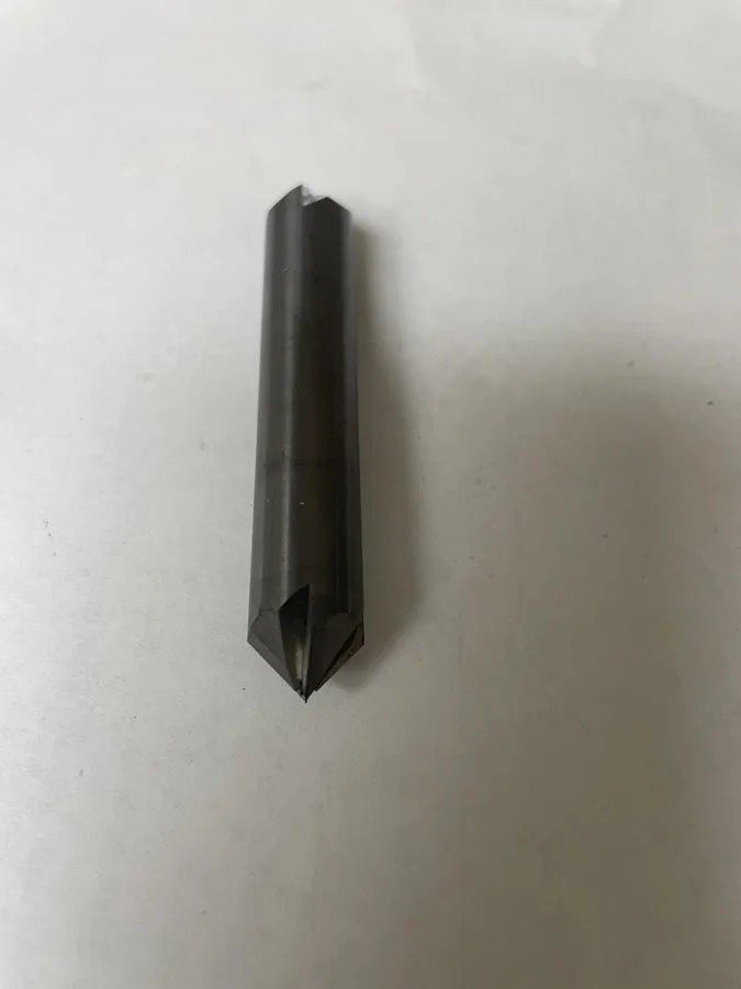 Режущий инструмент Bassett End Mill B10230 1/2 in Carbide 4 Flute 1/2 in Straigh — фото лота 2