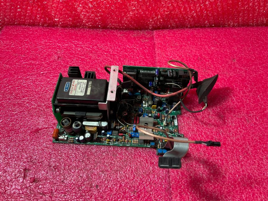 Осциллограф TDS 784C TEKTRONIX 4-CH DIGITIZING OSCILLOSCOPE Screen Power Supply 