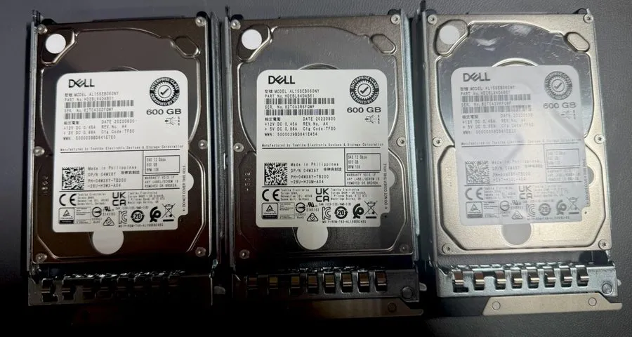 Жёсткий диск 04WX8Y Dell 600GB SAS 2.5 10K 12G 4WX8Y AL15SEB060NY SAS 1000rpm Ha