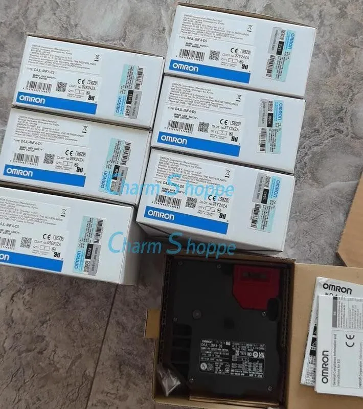 Коммутатор Electromagnetic lock safety door switch D4JL2NFAD5 Omron