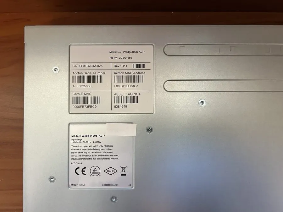 Коммутатор Edgecore WEDGE100S-AC-F 32-Port QSFP28 100GbE Data Center Switch