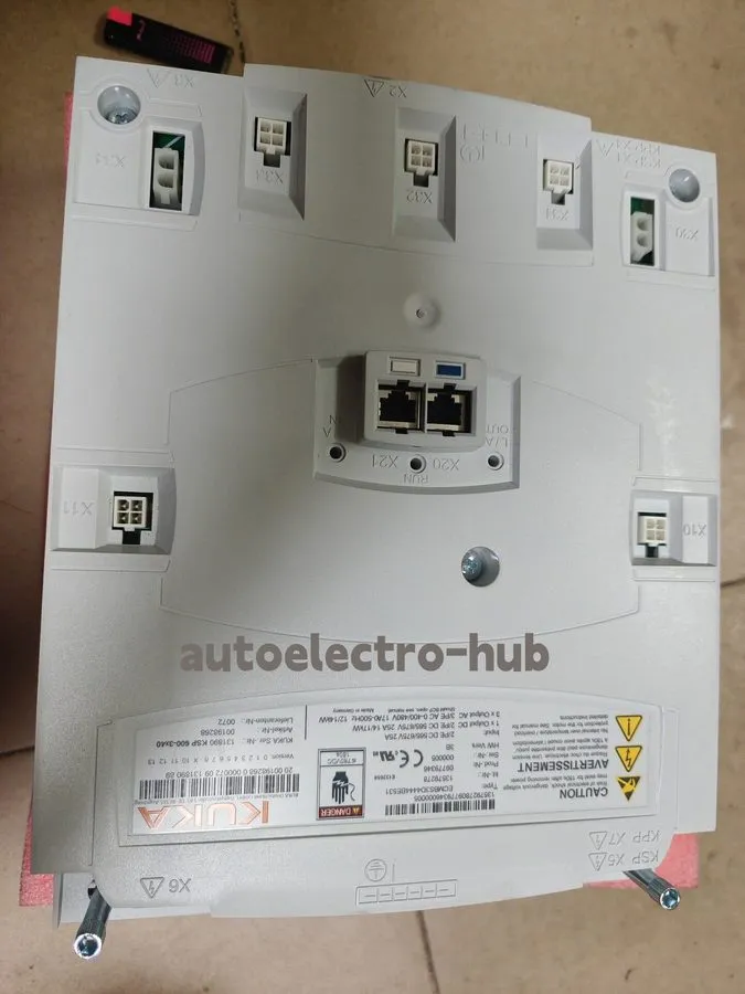 Робот KUKA ROBOT DRIVE KSP 600-3X40 00-198-268