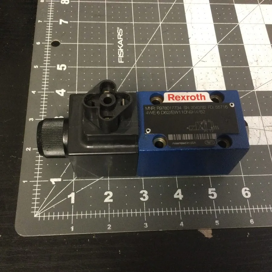 Пневмоклапан Rexroth R978017734 Direction Control Valve Coil Voltage 120VAC