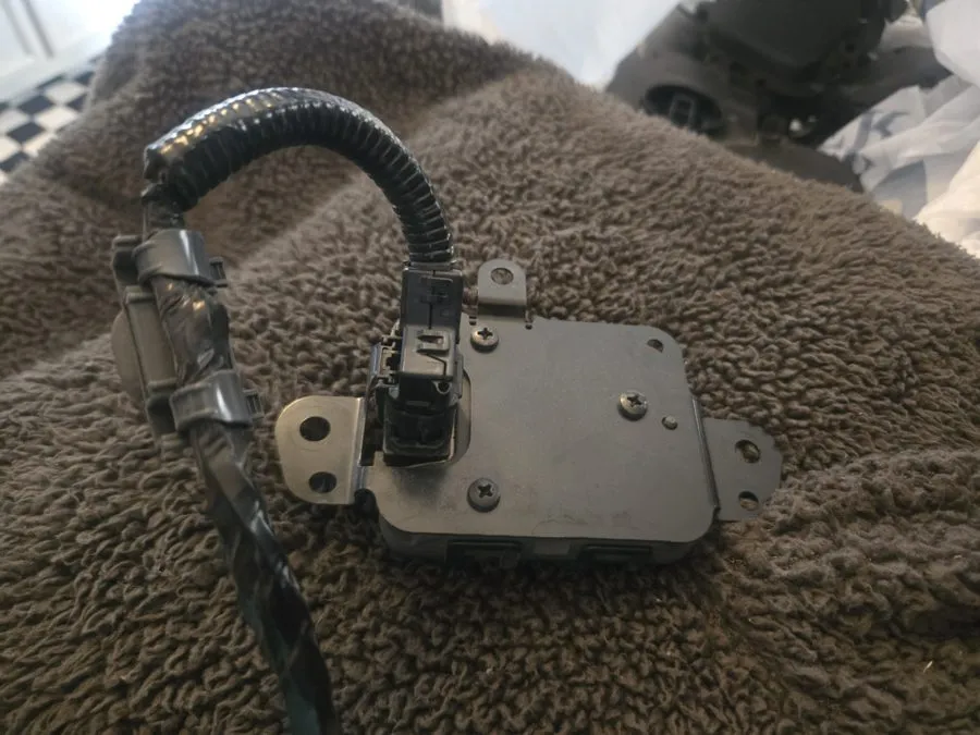 Датчик 2023-2026 Lexus Toyota Front Distance Sensor 88210-48150 82113-30b30 Harn — фото лота 2