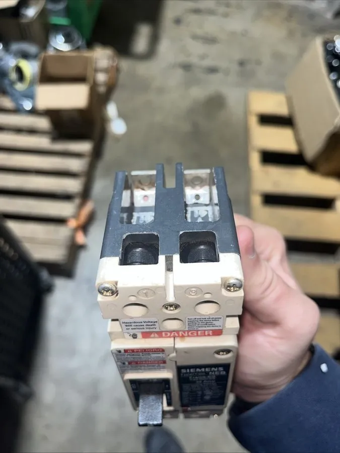 Автоматический выключатель SIEMENS NEB2B020 20A 480V 2P 85kA@240V BOLT ON CIRCUI — фото лота 2