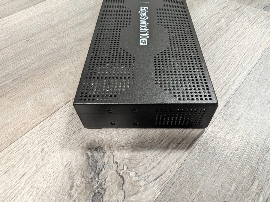 Коммутатор Ubiquiti ES-10XP EdgeSwitch 10XP 10-Port Gigabit PoE Switch — фото лота 1