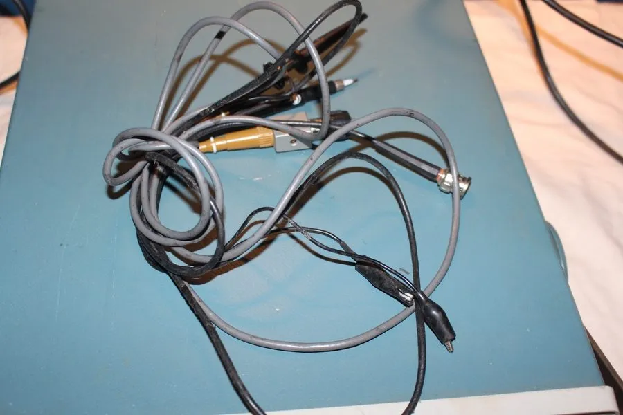 Осциллограф Tektronix 2213 Analog Oscilloscope 60MHz 2 ch