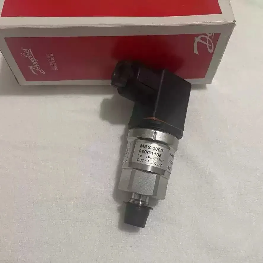 Датчик давления DANFOSS MBS 3000 060G1105 0-40bar pressure transmitter