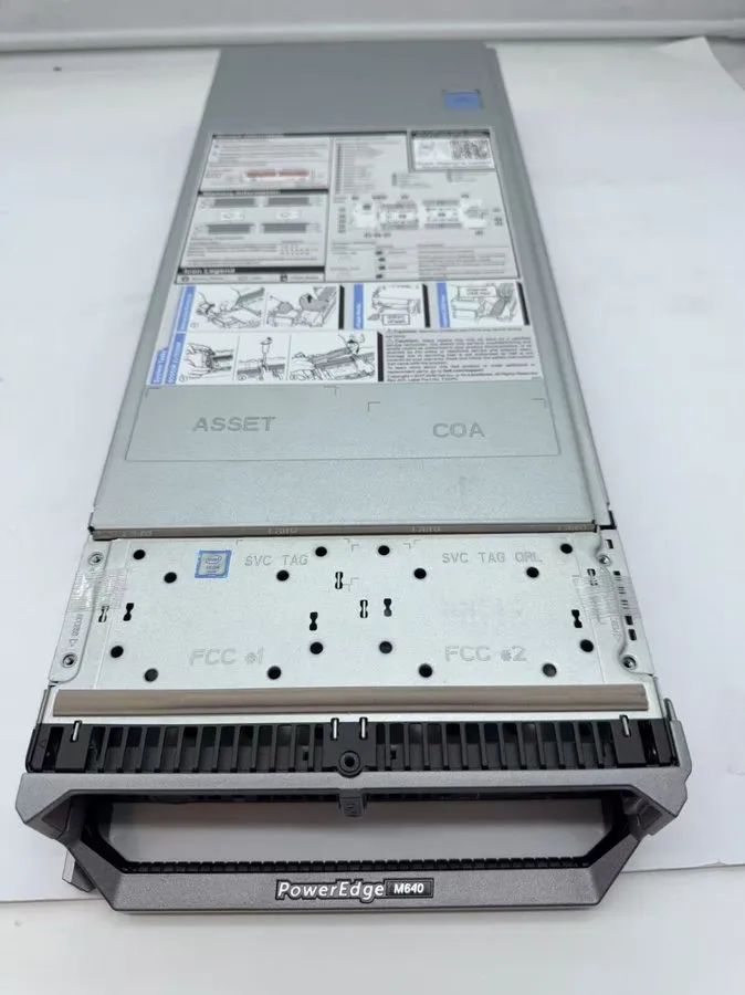 Сервер DELL PowerEdge M640 Blade Server M1000e/VRTX no CPU no DDR4 RAM 2x FCLGA3