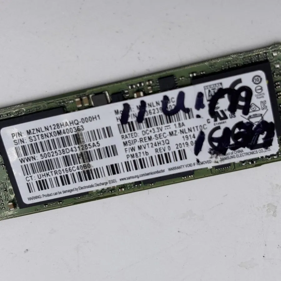 SSD-накопитель Samsung PM871b 128GB SSD M.2 SATA 936239-001 MZNLN128HAHQ-000H1 — фото лота 1