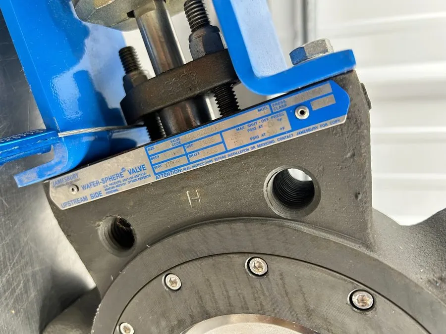 Клапан Jamesbury Wafer-sphere 815L112236XZ Manual Lugged Butterfly Valve 12in 15