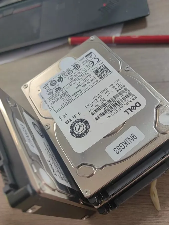 Жёсткий диск x 01M0D DELL TOSHIBA 1.2TB 12G SAS 10K 2.5" HDD HARD DRIVE AL15SEB1