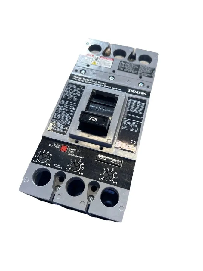 Автоматический выключатель SIEMENS SENTRON BREAKER HFXD63B225 225 AMP 600 VAC 3-